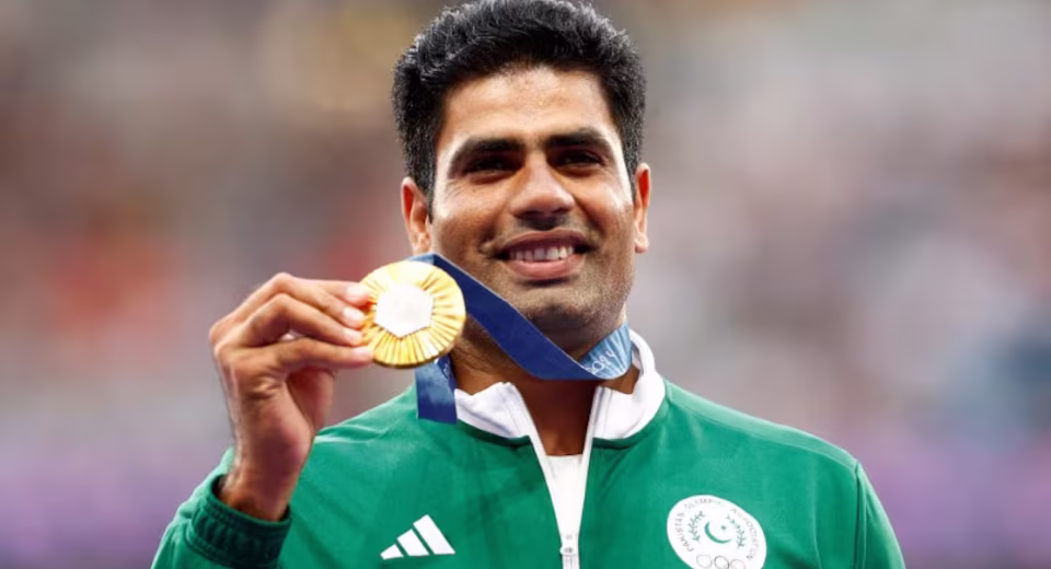 Arshad Nadeem celebrates winning gold medal in javelin at Asian Athletics Championships 2025